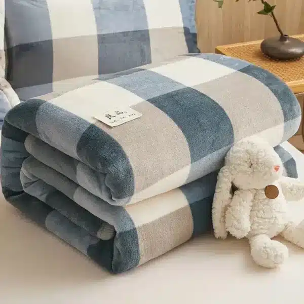 Extra Soft Thickened Flannel Blanket - Image 7